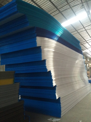 Diverse het Dakwerkbladen  Materiële 6mm van het Kleurenpolycarbonaat * 2,1 * 11.8m
