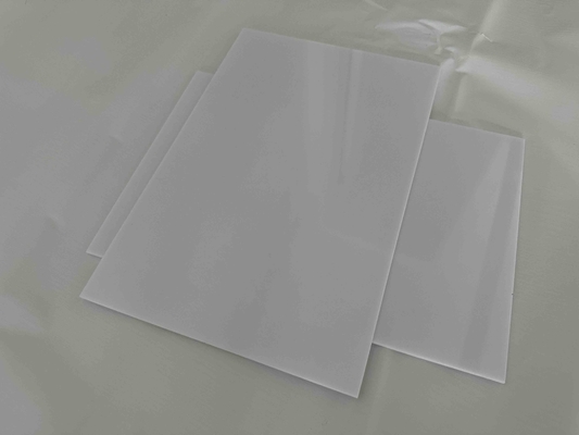 Platen van polyester in kleur